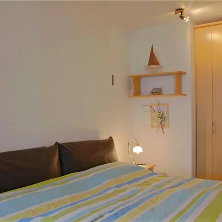 Kw42-306 Triton Mit Schwimmbad *