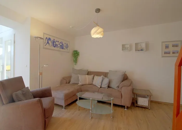 Kw42-306 Triton Mit Schwimmbad * Dorumer Neufeld