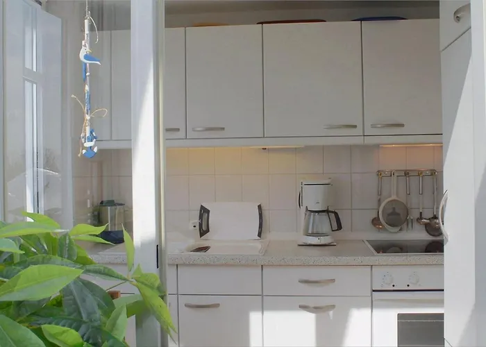 Kw42-306 Triton Mit Schwimmbad Dorumer Neufeld